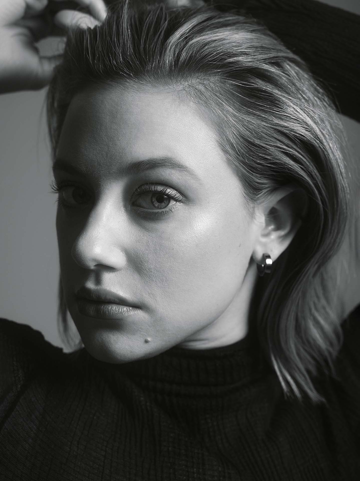 Lili Reinhart - ContentMode